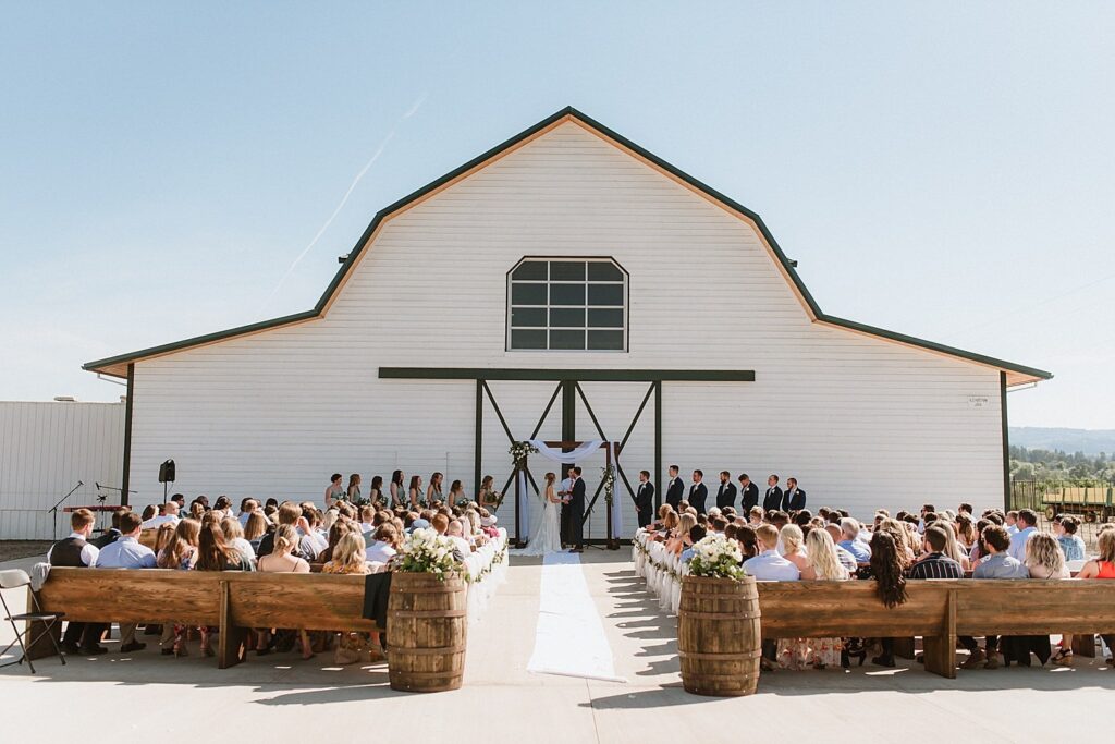 The Butler Barn Wedding | Mollie + Janson